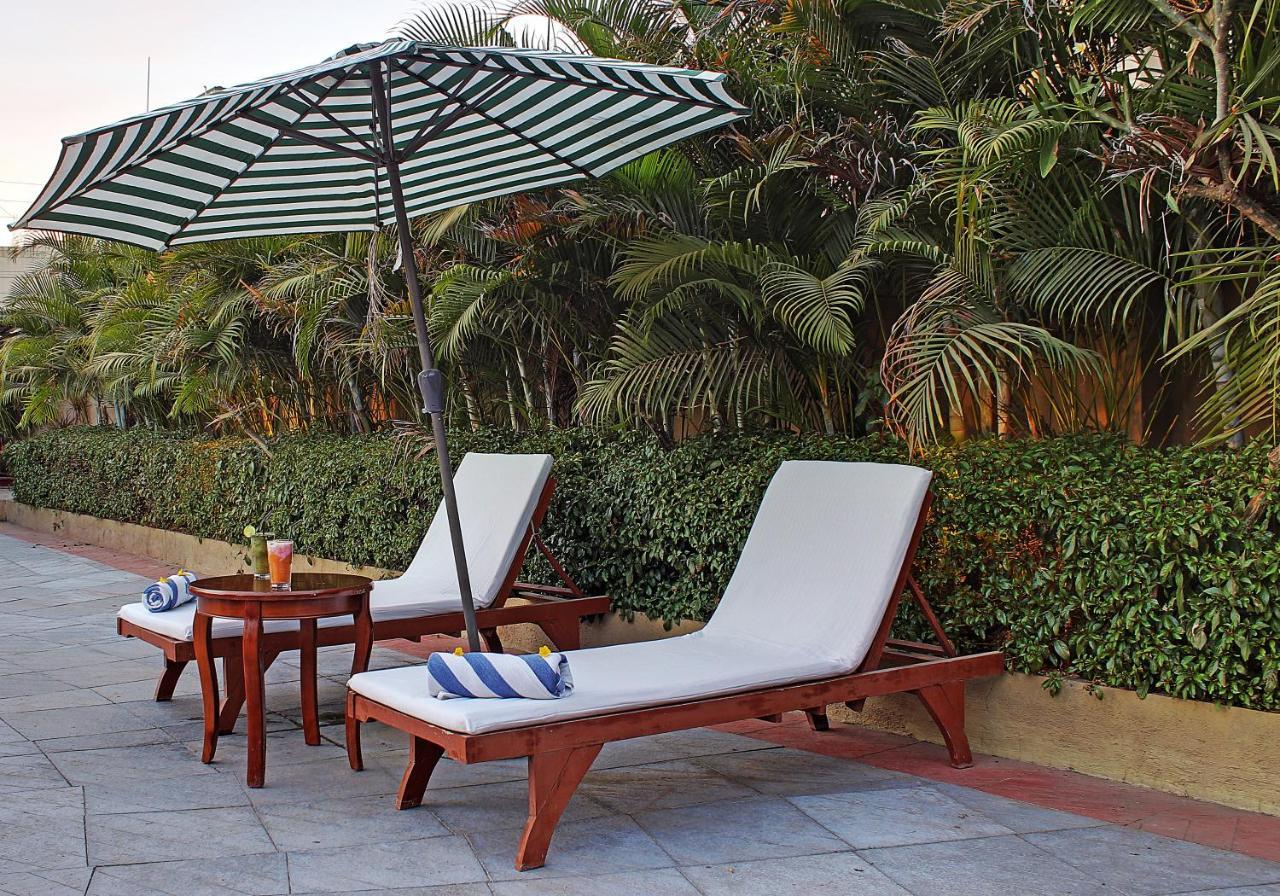 Temple Tree Hotel Shirdi Eksteriør billede
