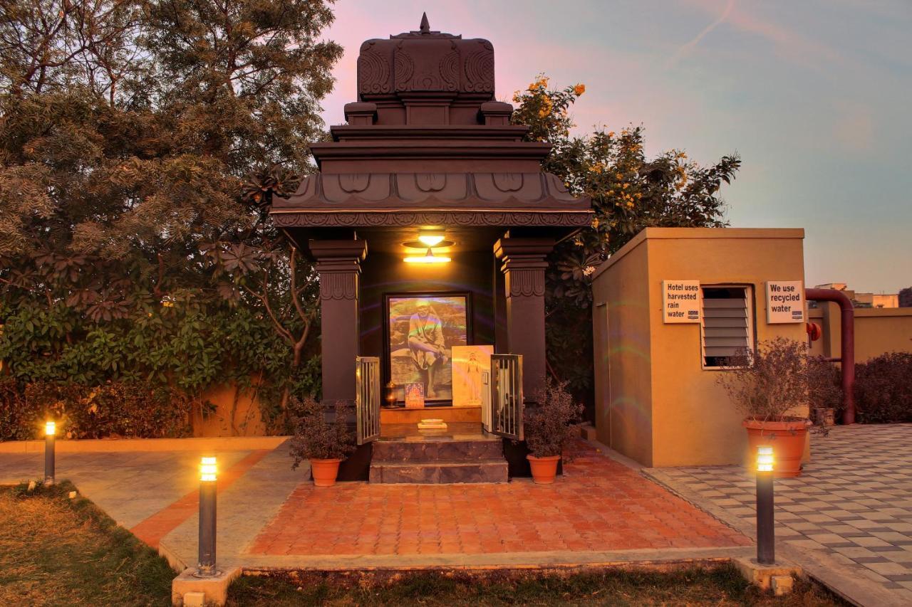 Temple Tree Hotel Shirdi Eksteriør billede
