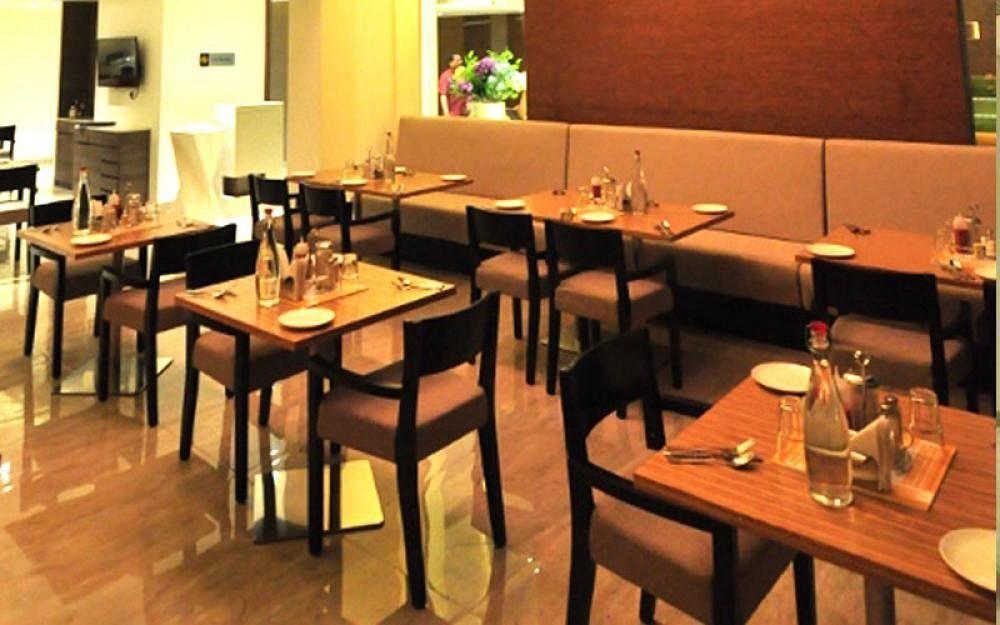 Temple Tree Hotel Shirdi Eksteriør billede